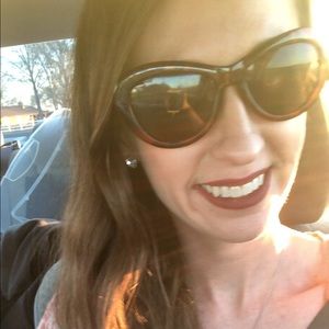 Meet your Posher, Kara